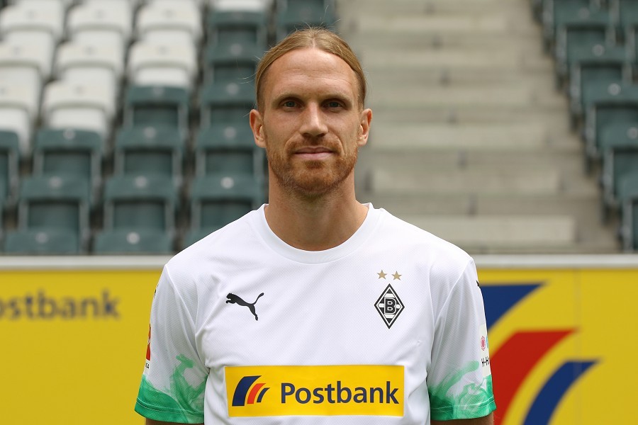Mannschaftsfoto Borussia Mönchengladbach (2019/20)_24