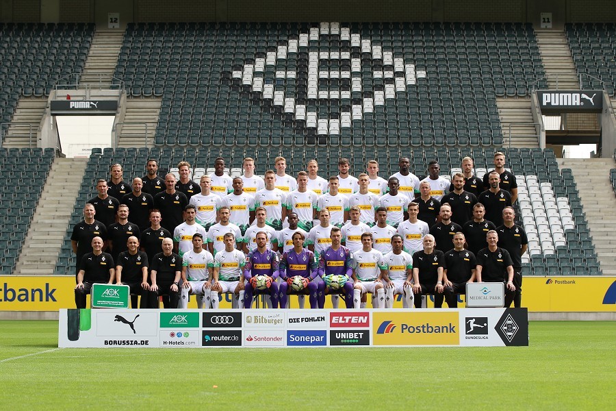 Mannschaftsfoto Borussia Mönchengladbach (2019/20)_2