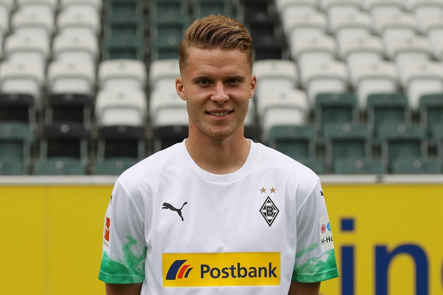 Mannschaftsfoto Borussia Mönchengladbach (2019/20)_34