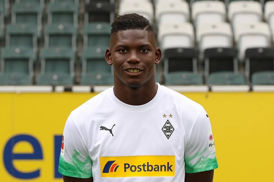 Mannschaftsfoto Borussia Mönchengladbach (2019/20)_36