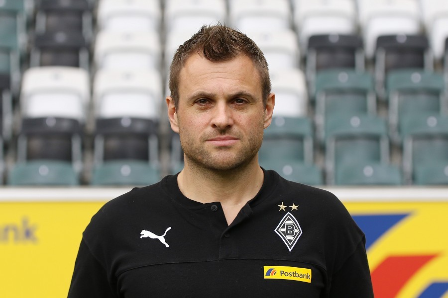 Mannschaftsfoto Borussia Mönchengladbach (2019/20)_51