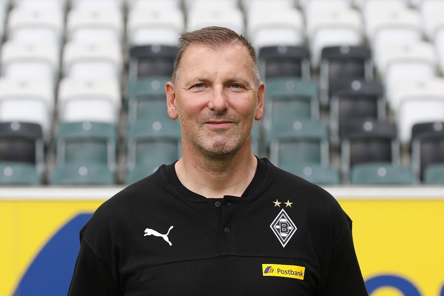 Mannschaftsfoto Borussia Mönchengladbach (2019/20)_52