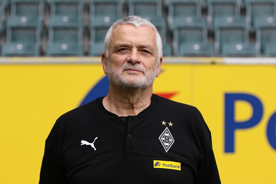 Mannschaftsfoto Borussia Mönchengladbach (2019/20)_6