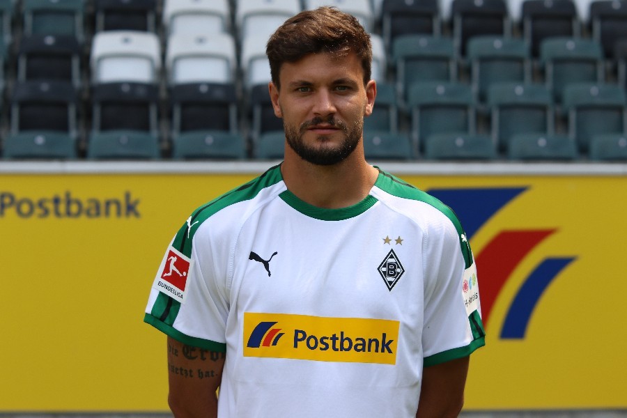 Mannschaftsfoto / Einzelportraits Borussia Mönchengladbach (2018/19)_11