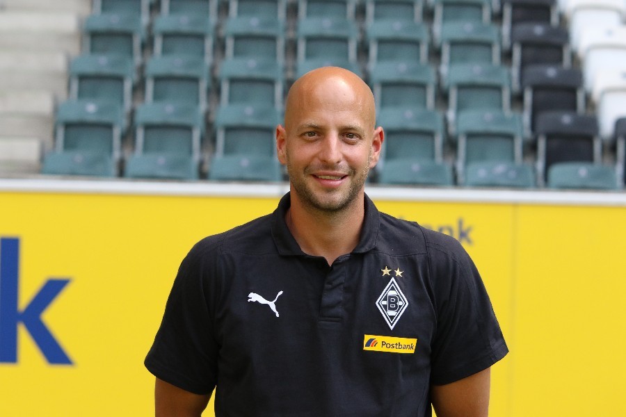 Mannschaftsfoto / Einzelportraits Borussia Mönchengladbach (2018/19)_11