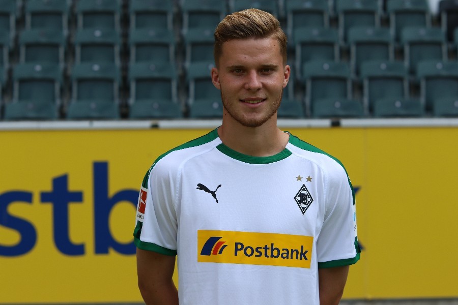 Mannschaftsfoto / Einzelportraits Borussia Mönchengladbach (2018/19)_28