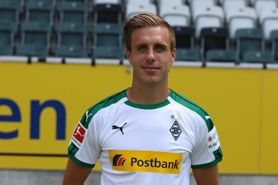 Mannschaftsfoto / Einzelportraits Borussia Mönchengladbach (2018/19)_34
