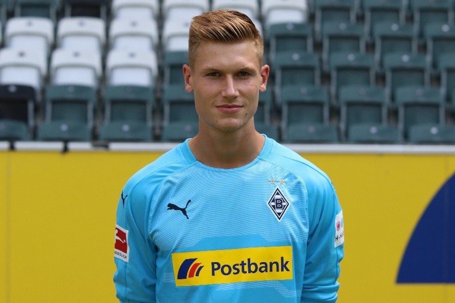 Mannschaftsfoto / Einzelportraits Borussia Mönchengladbach (2018/19)_36