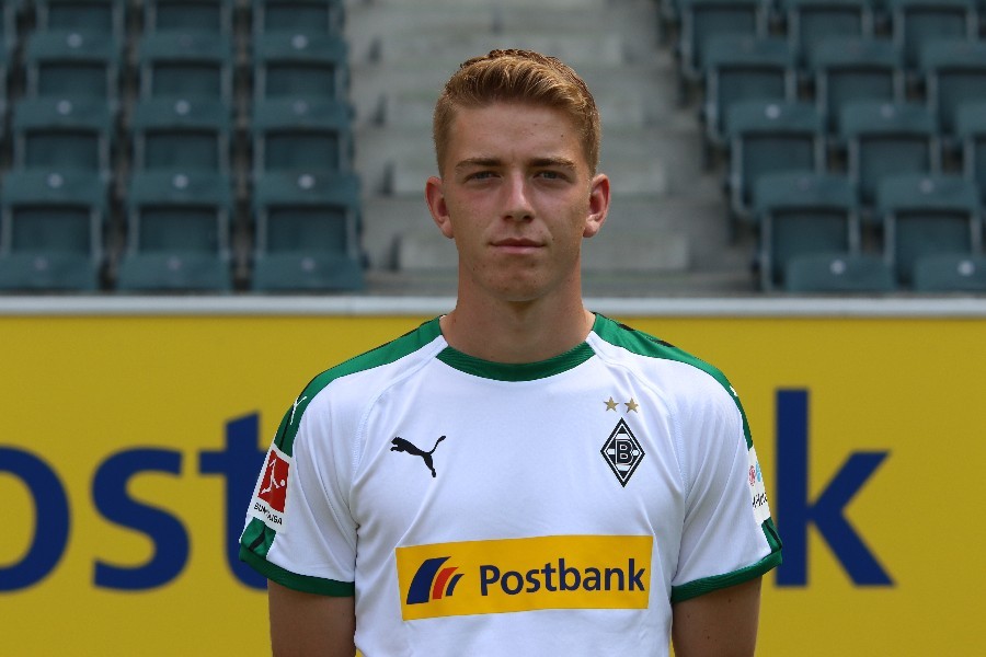 Mannschaftsfoto / Einzelportraits Borussia Mönchengladbach (2018/19)_3