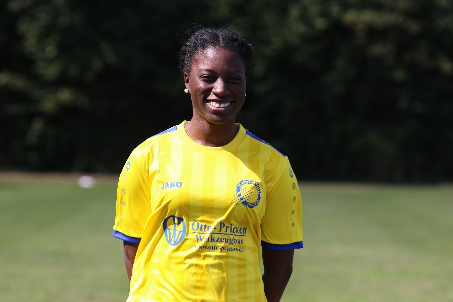 Mannschaftsfoto / Einzelportraits Frauen SC Union Nettetal (2018/19)_28