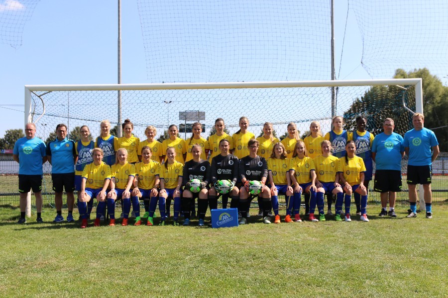 Mannschaftsfoto / Einzelportraits Frauen SC Union Nettetal (2018/19)_51