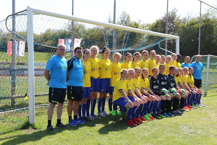 Mannschaftsfoto / Einzelportraits Frauen SC Union Nettetal (2018/19)_56