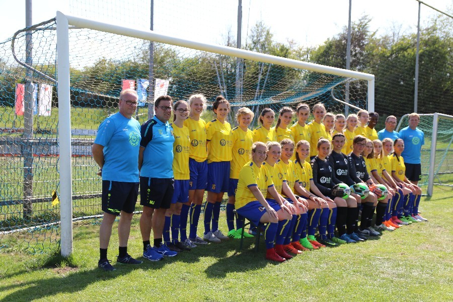 Mannschaftsfoto / Einzelportraits Frauen SC Union Nettetal (2018/19)_57