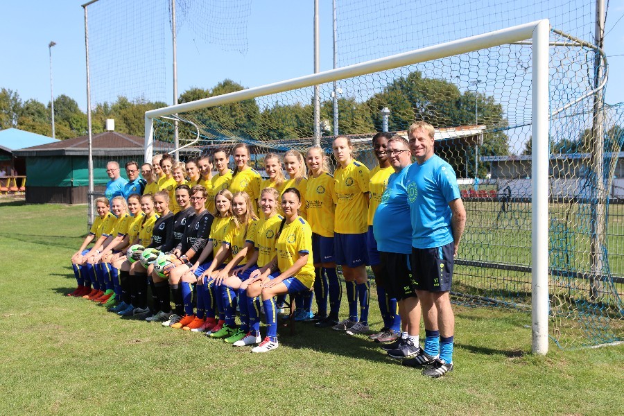 Mannschaftsfoto / Einzelportraits Frauen SC Union Nettetal (2018/19)_60