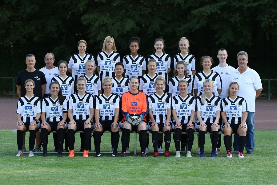 Mannschaftsfoto Frauen Dülkener FC (2019/20)_1