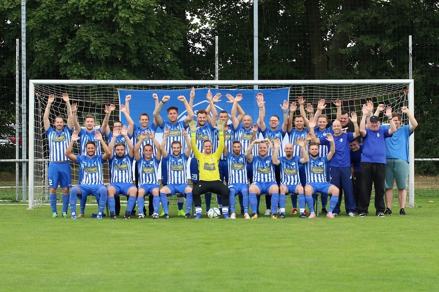 Mannschaftsfoto SV Jungblut Born (2019/20)_3