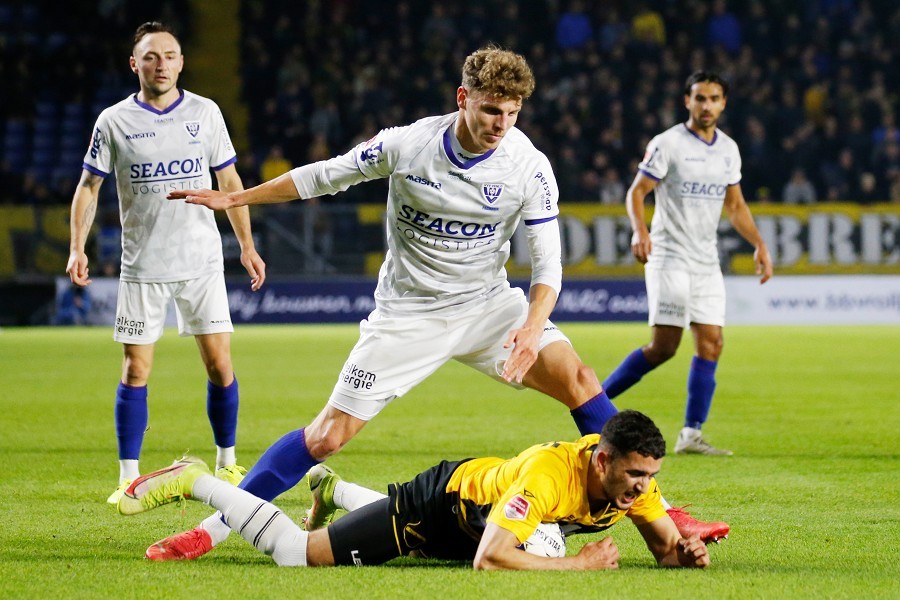 NAC Breda vs. VVV Venlo (2021/22)_15