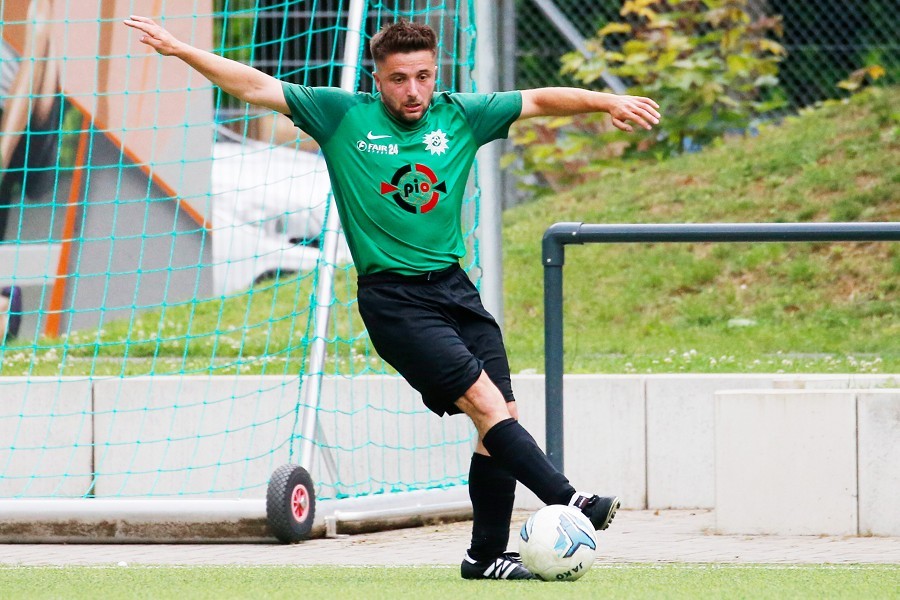 Polizei SV Mönchengladbach vs. DJK/VfL Giesenkirchen (2021/22)_12