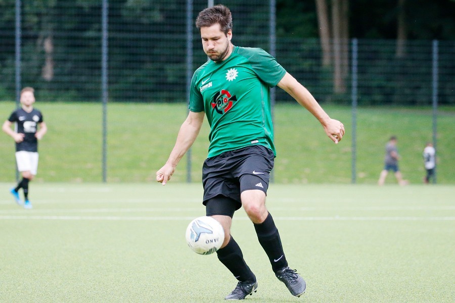 Polizei SV Mönchengladbach vs. DJK/VfL Giesenkirchen (2021/22)_14