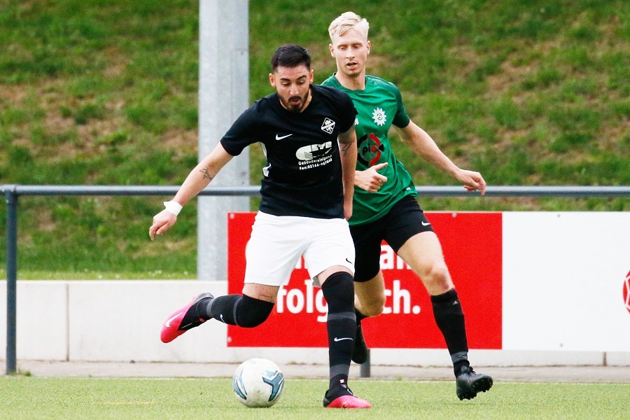 Polizei SV Mönchengladbach vs. DJK/VfL Giesenkirchen (2021/22)_16