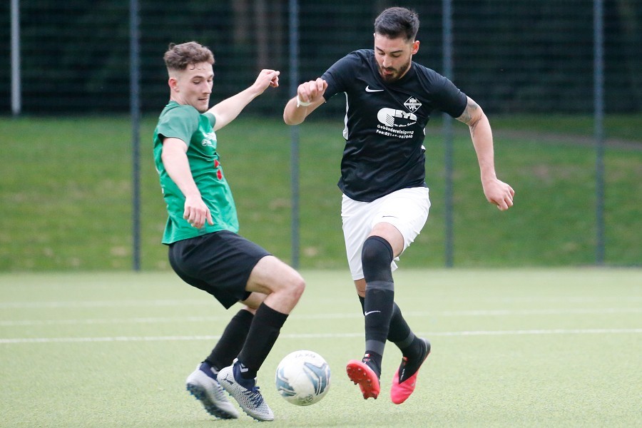 Polizei SV Mönchengladbach vs. DJK/VfL Giesenkirchen (2021/22)_19