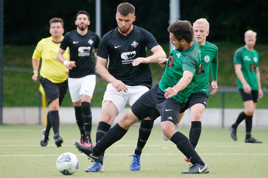 Polizei SV Mönchengladbach vs. DJK/VfL Giesenkirchen (2021/22)_33