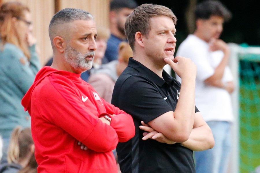 Polizei SV Mönchengladbach vs. DJK/VfL Giesenkirchen (2021/22)_35