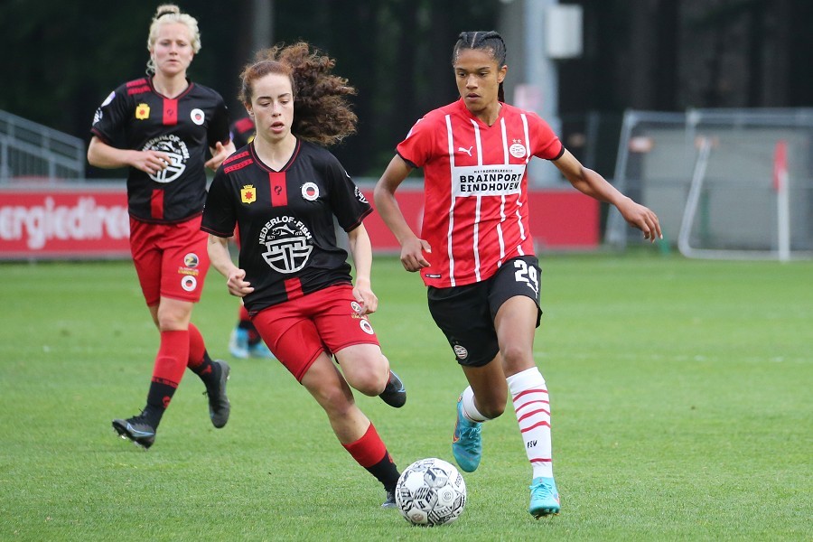 PSV Eindhoven vs. Excelsior Barendrecht (2021/22)_11