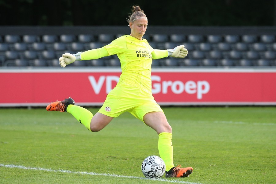 PSV Eindhoven vs. Excelsior Barendrecht (2021/22)_24