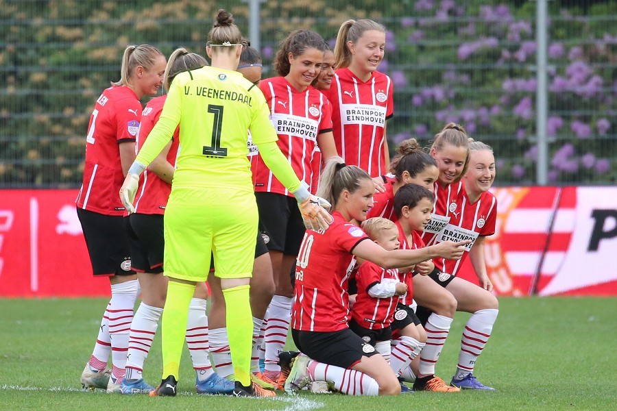 PSV Eindhoven vs. Excelsior Barendrecht (2021/22)_2
