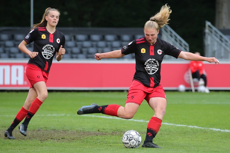 PSV Eindhoven vs. Excelsior Barendrecht (2021/22)_5