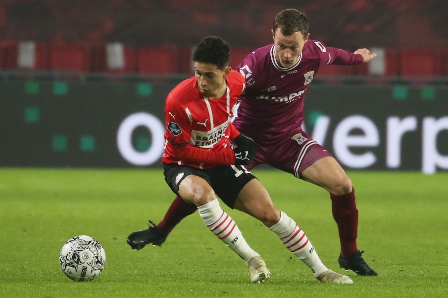 PSV Eindhoven vs. Go Ahead Eagles (2021/22)_19