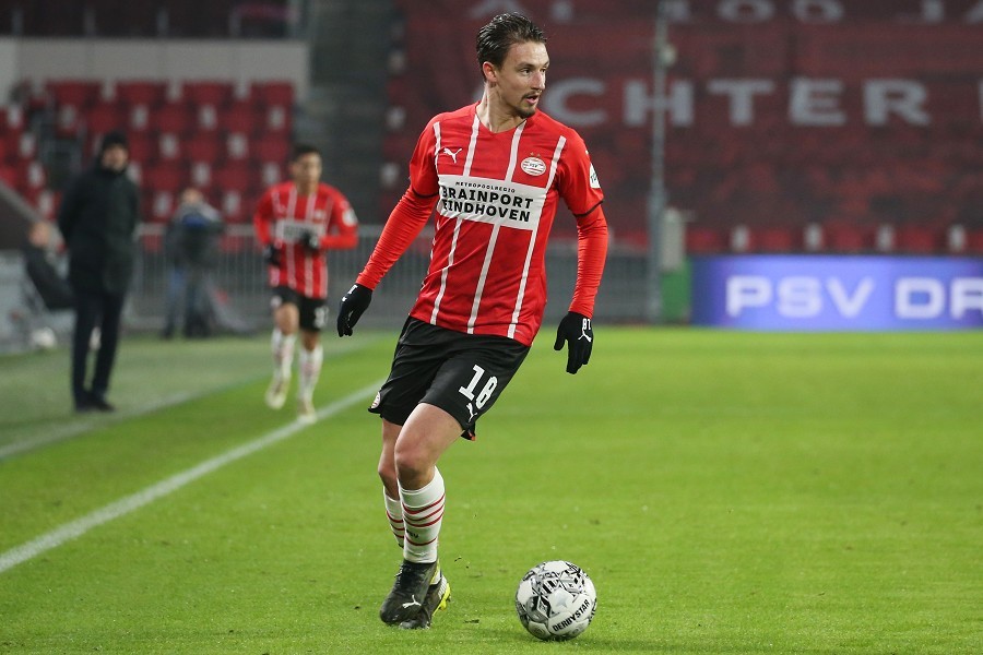 PSV Eindhoven vs. Go Ahead Eagles (2021/22)_21