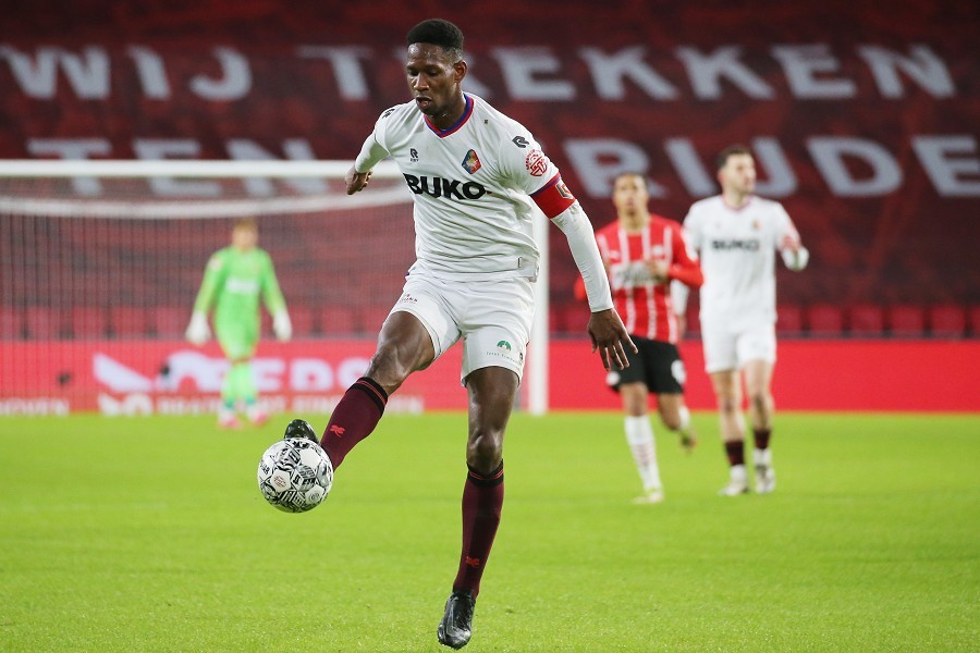 PSV Eindhoven vs. Telstar (2021/22)_10