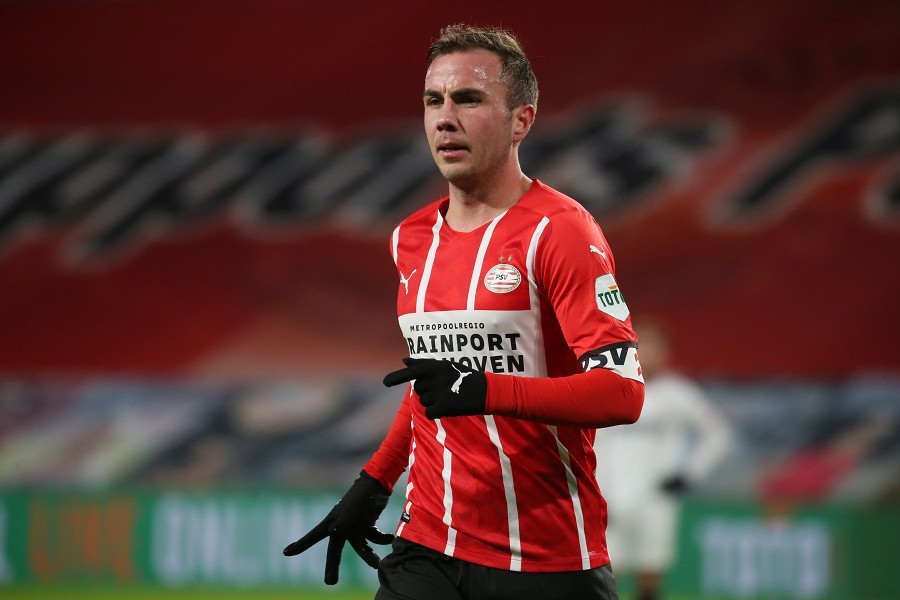 PSV Eindhoven vs. Telstar (2021/22)_12