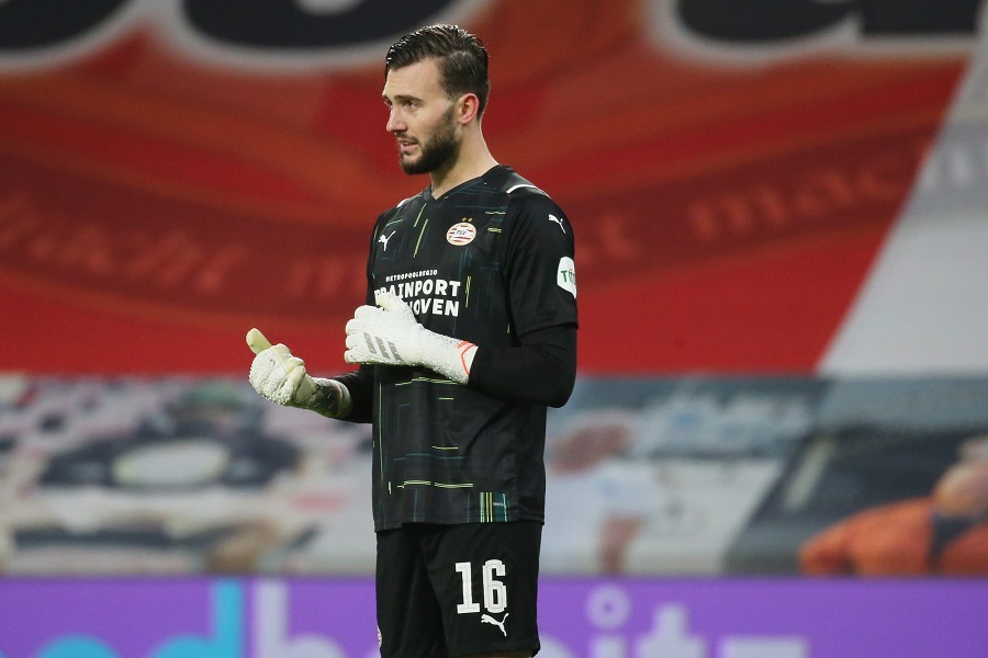 PSV Eindhoven vs. Telstar (2021/22)_18