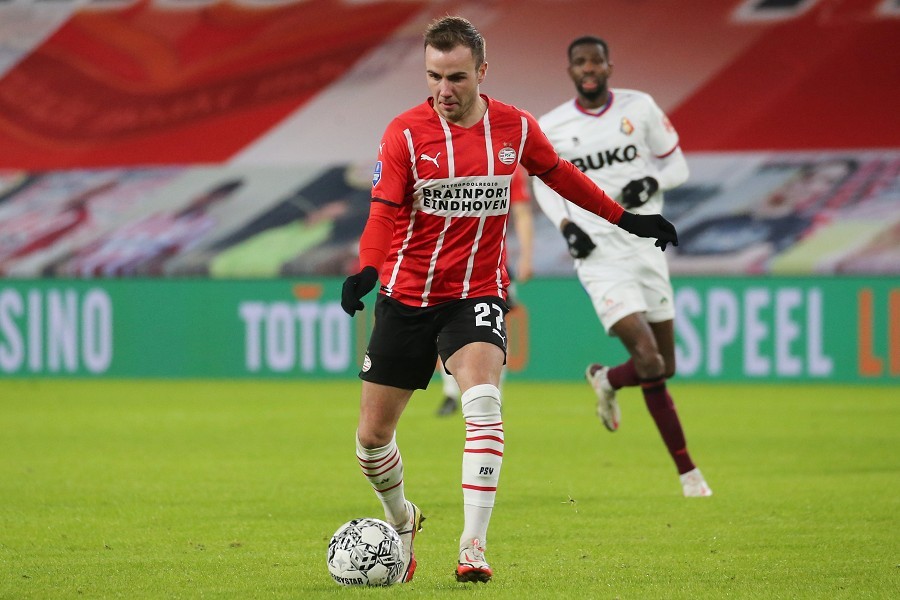 PSV Eindhoven vs. Telstar (2021/22)_19