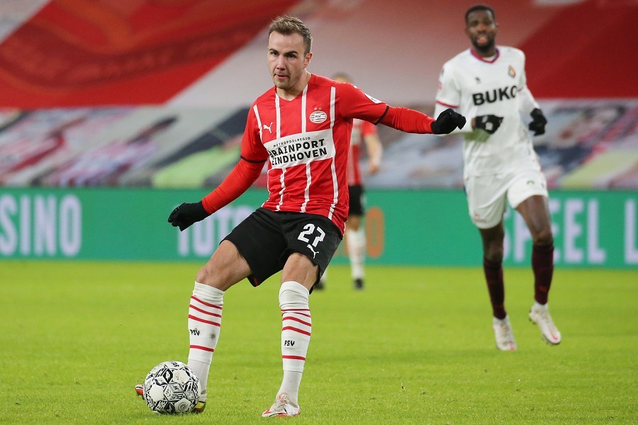 PSV Eindhoven vs. Telstar (2021/22)_20