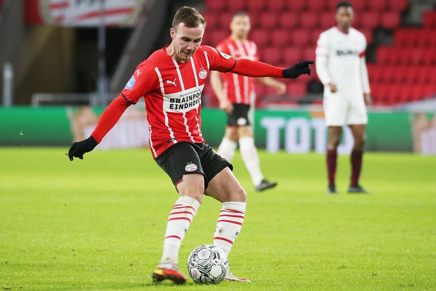 PSV Eindhoven vs. Telstar (2021/22)_23