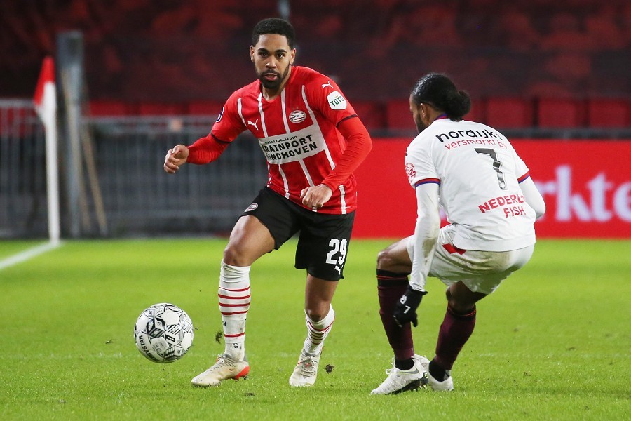 PSV Eindhoven vs. Telstar (2021/22)_24