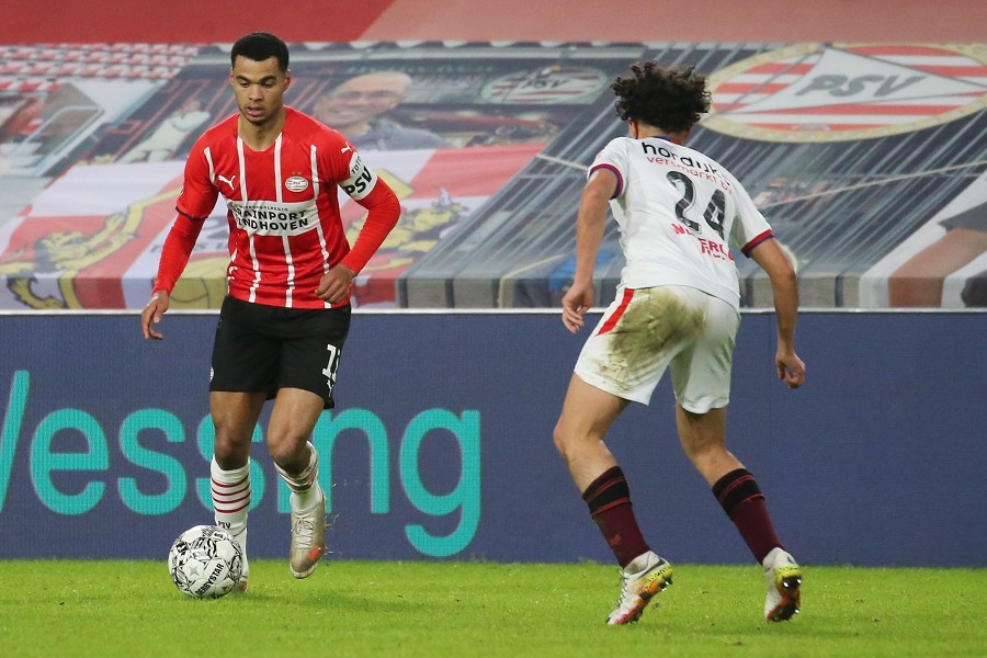 PSV Eindhoven vs. Telstar (2021/22)_29