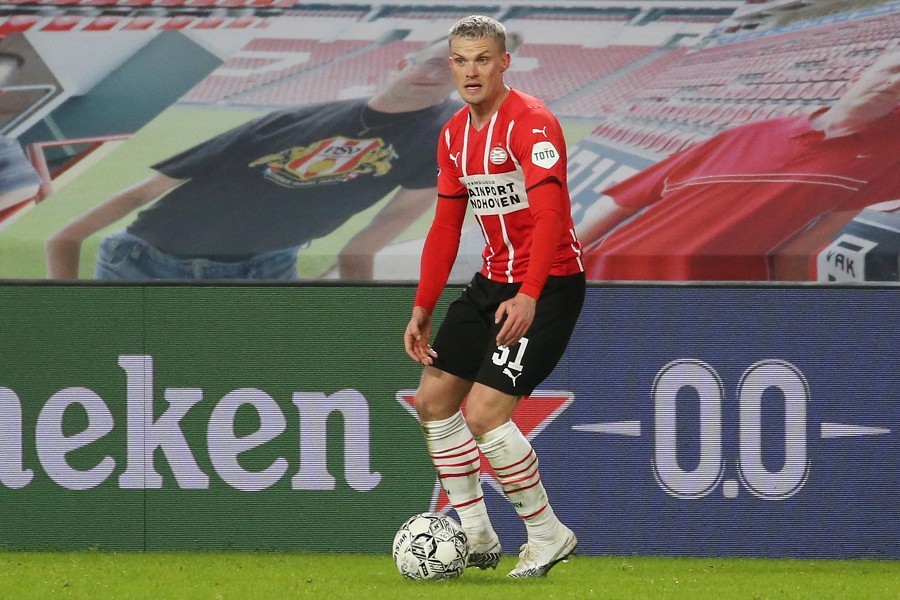 PSV Eindhoven vs. Telstar (2021/22)_38