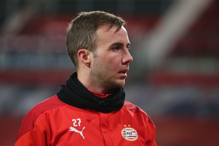 PSV Eindhoven vs. Telstar (2021/22)_3