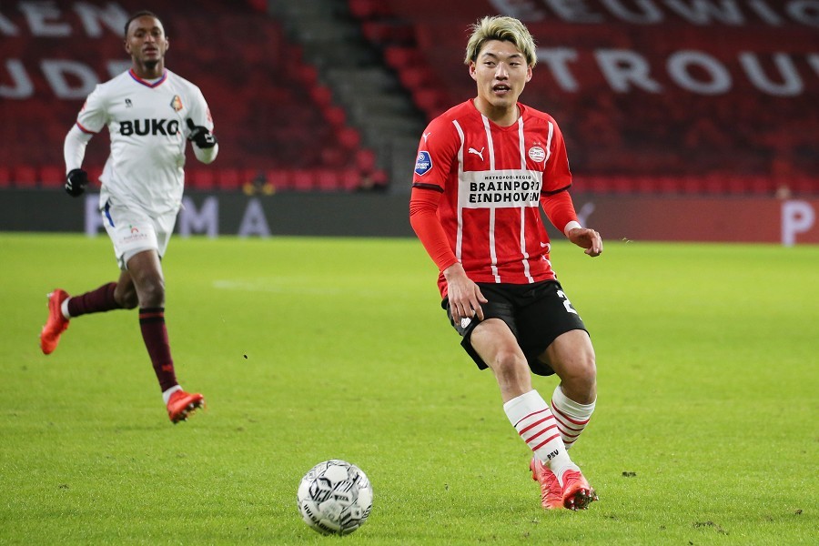 PSV Eindhoven vs. Telstar (2021/22)_42