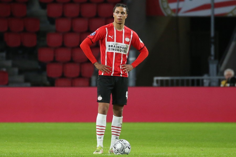 PSV Eindhoven vs. Telstar (2021/22)_9