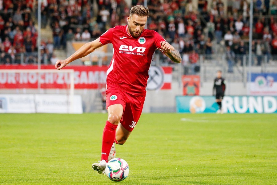 RW Oberhausen vs. FC Wegberg-Beeck (2021/22)_15