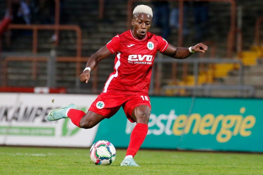 RW Oberhausen vs. FC Wegberg-Beeck (2021/22)_22