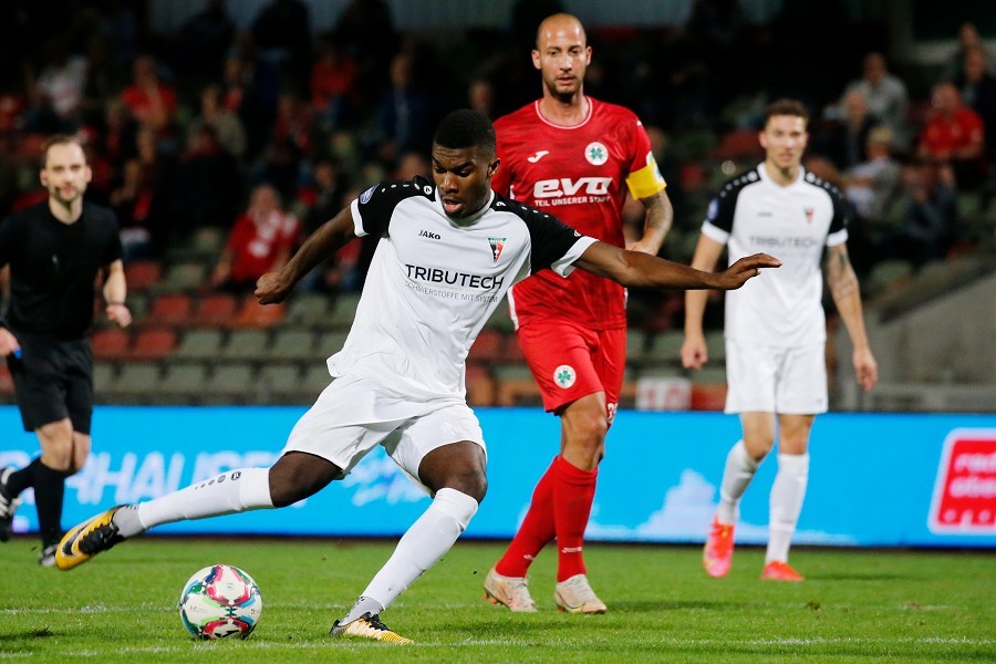 RW Oberhausen vs. FC Wegberg-Beeck (2021/22)_48