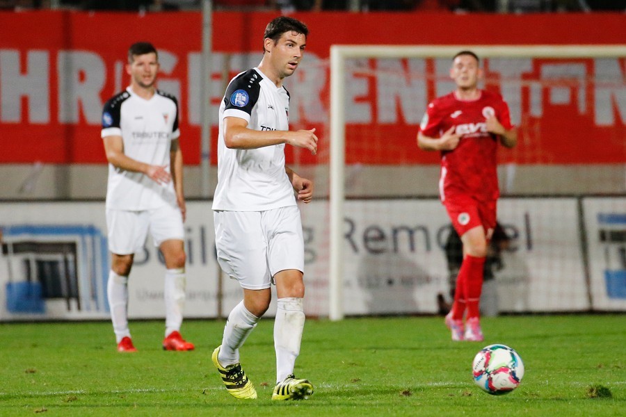 RW Oberhausen vs. FC Wegberg-Beeck (2021/22)_57