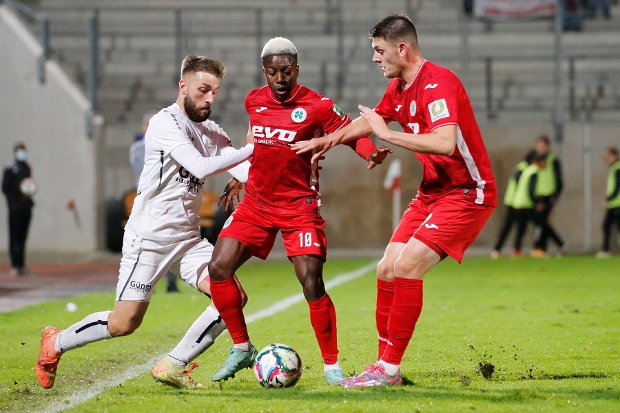 RW Oberhausen vs. SV Genc Osman Duisburg (2021/22)._46